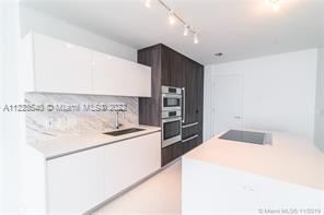 Building Photo - 1 br, 2 bath Condo - 851 NE 1st Ave Amazin...