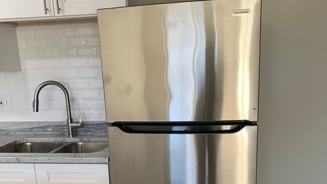 Building Photo - 8141 W 84th Pl