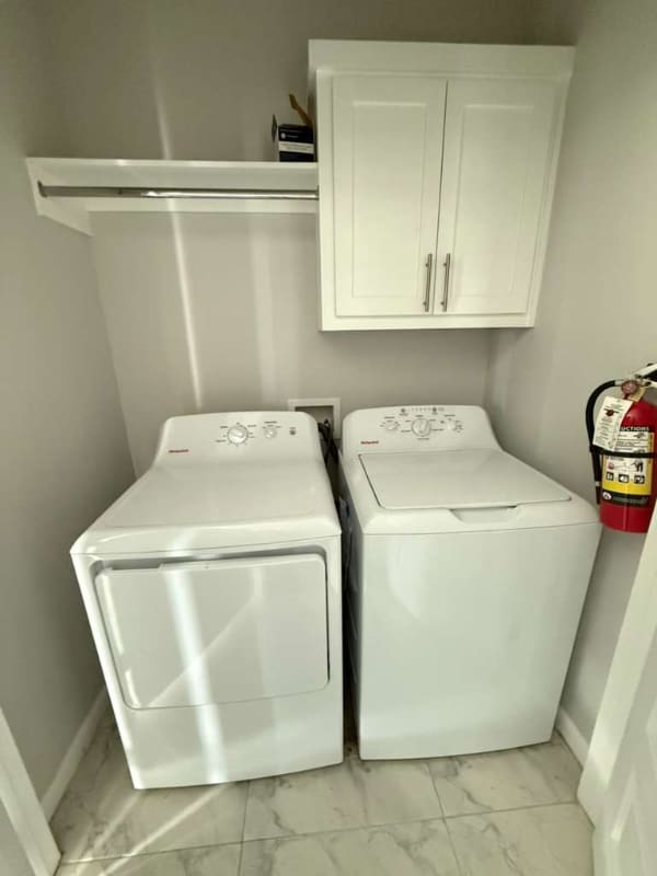 Building Photo - 5808 Northwestern Ave