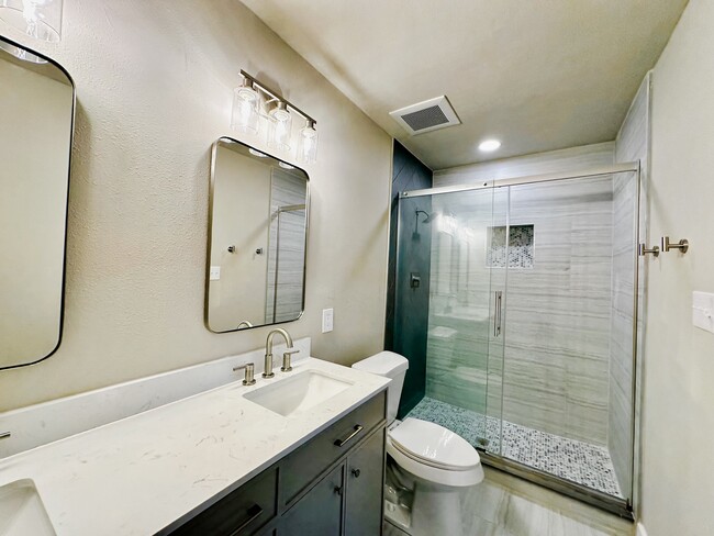 Building Photo - 441 Jolee St