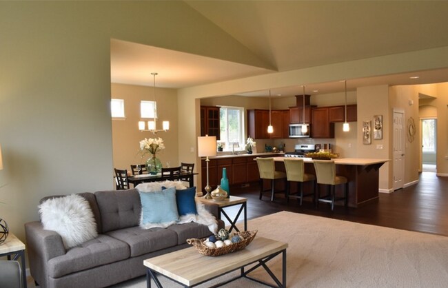 Building Photo - Main floor primary suite! 4 bedroom luxury...