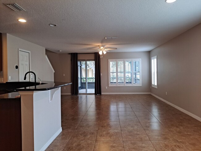 Building Photo - NEW SMYRNA BEACH 3BR 2.5BA TOWNHOME AVAILA...