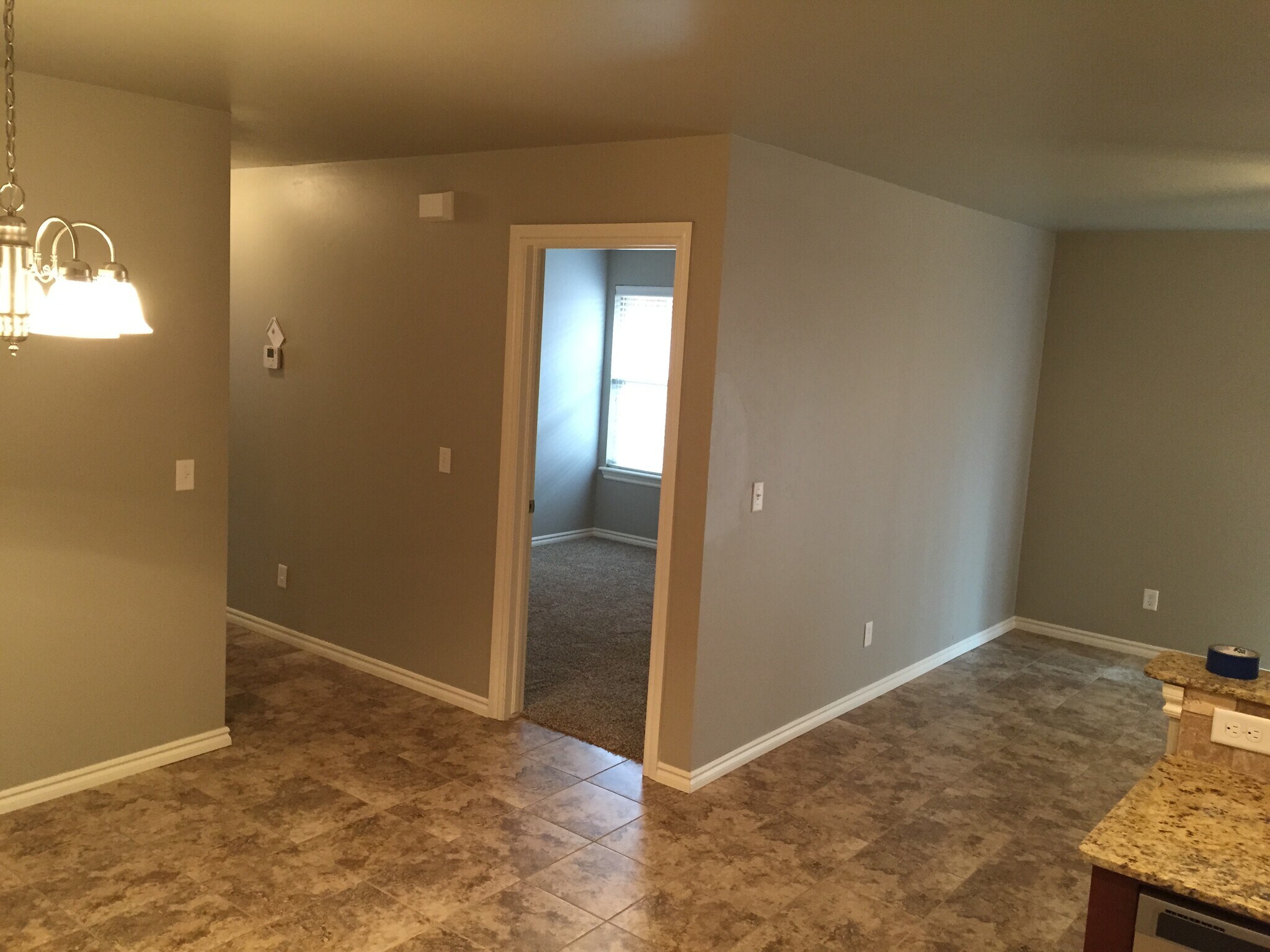 Building Photo - 127 Ashley Dr