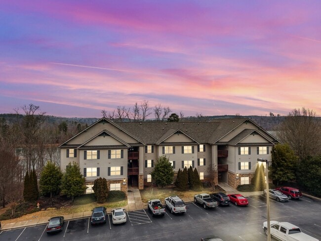 Building Photo - 1131 Harts Ridge Dr
