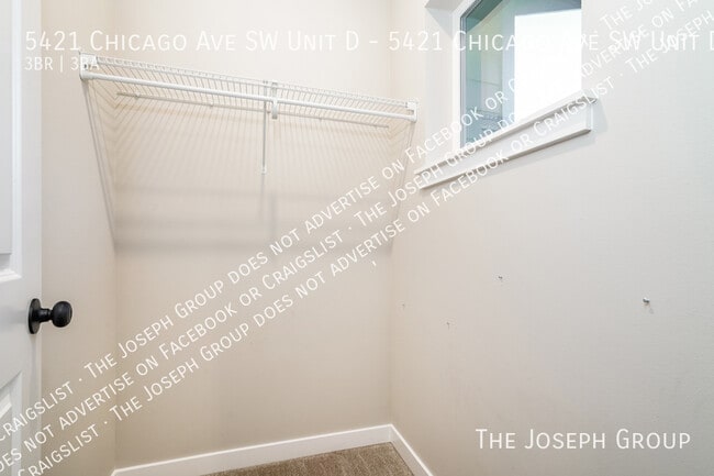 Building Photo - 5421 Chicago Ave SW