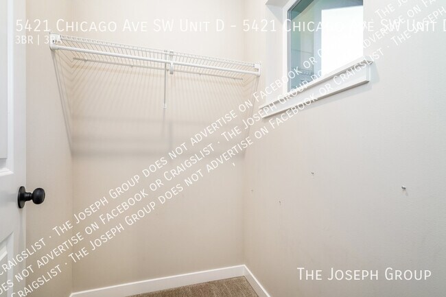 Building Photo - 5421 Chicago Ave SW