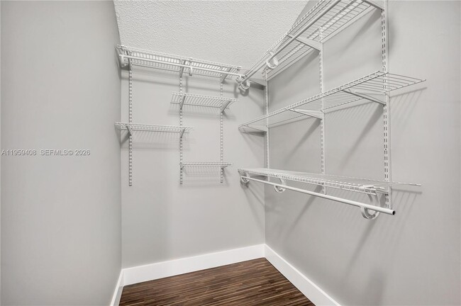 Building Photo - 10639 SW 113th Pl