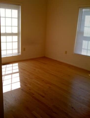 Building Photo - 193 Marlin St