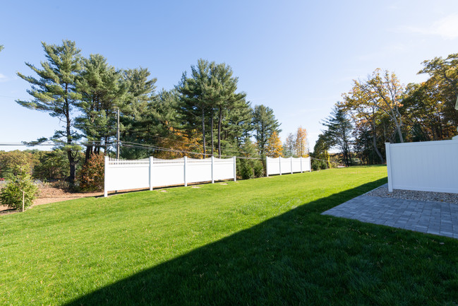 Building Photo - Meadowbrook