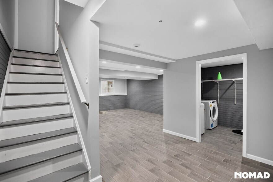 Building Photo - 12145 Sugar Mill Cir