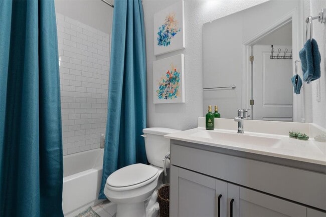 Building Photo - 114 Patrick Herndon Dr