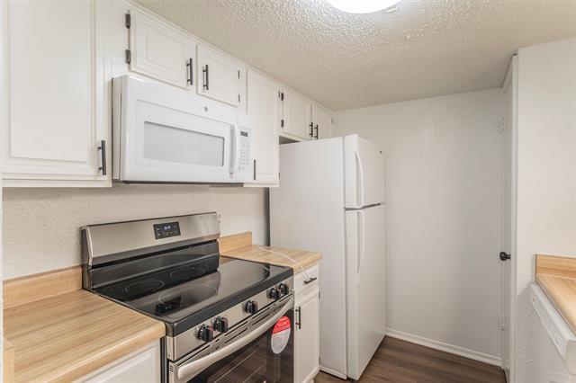 Building Photo - 1606 Choteau Cir
