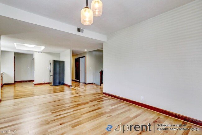 Building Photo - 3 br, 2 bath Triplex - 138 Wilson St, San ...