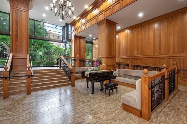 Building Photo - 2233 Peachtree Rd