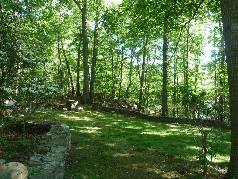 Building Photo - 9 Mountain Laurel Ln