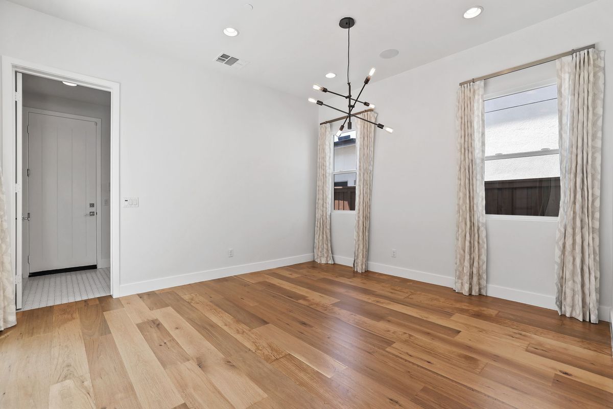 Building Photo - 1650 Murano Pl