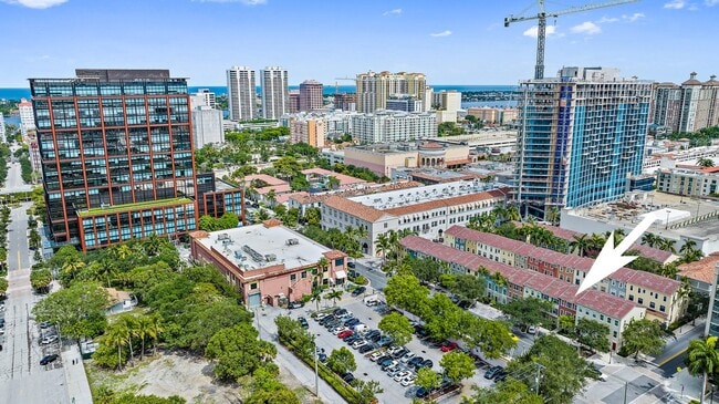 Heart of City Place - 634 Fern St