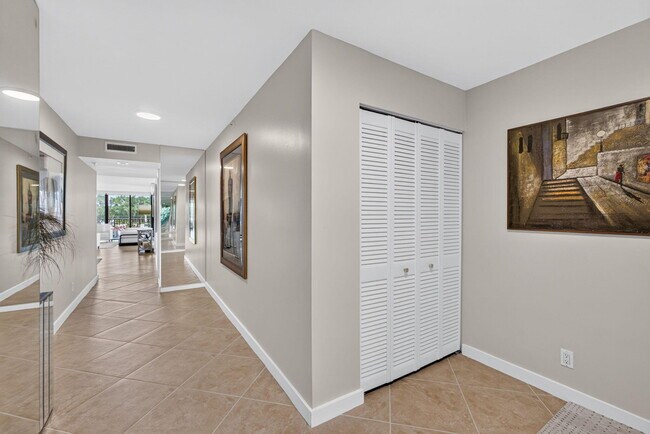 Building Photo - 3440 S Ocean Blvd