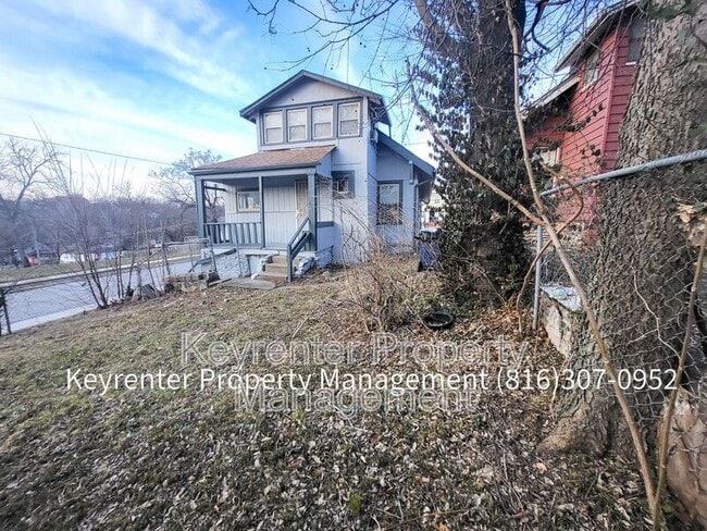 Building Photo - 1601 E 43rd St