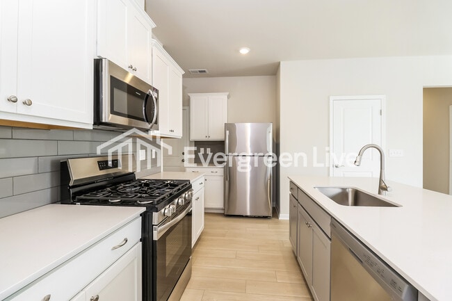 Building Photo - 1626 Swallow Tail Dr