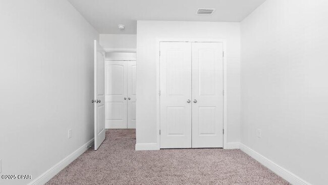 Building Photo - 7479 Shadow Lake Dr