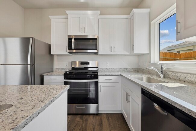 Building Photo - 25530 Blooming Hazel Dr