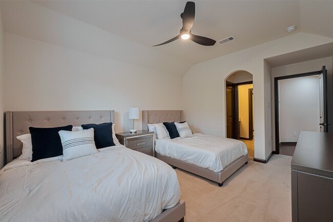 Building Photo - 26 S Swanwick Pl