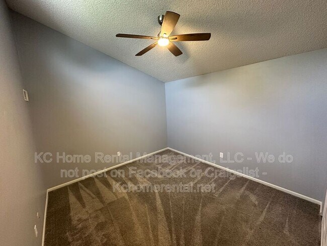 Building Photo - 9000 E 85th Pl