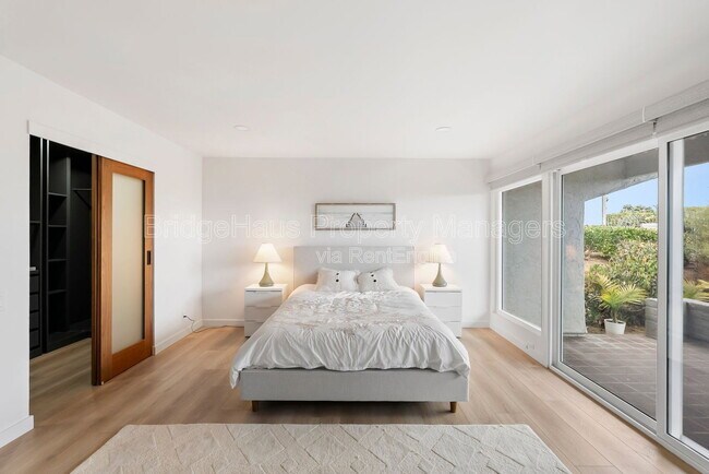 Building Photo - 2143 Caminito San Martin