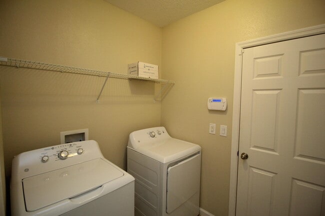 Building Photo - 2208 Attilburgh Blvd