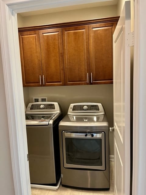 Building Photo - 3057 E Via Fiano