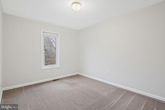 Building Photo - 9473 Clocktower Ln