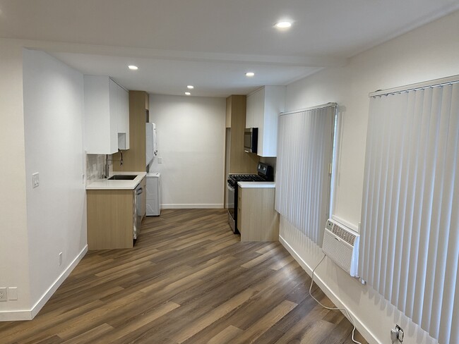 kitchen - 5447 Russell Avenue