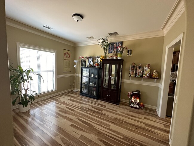 Building Photo - 9328 Owl Hill Dr