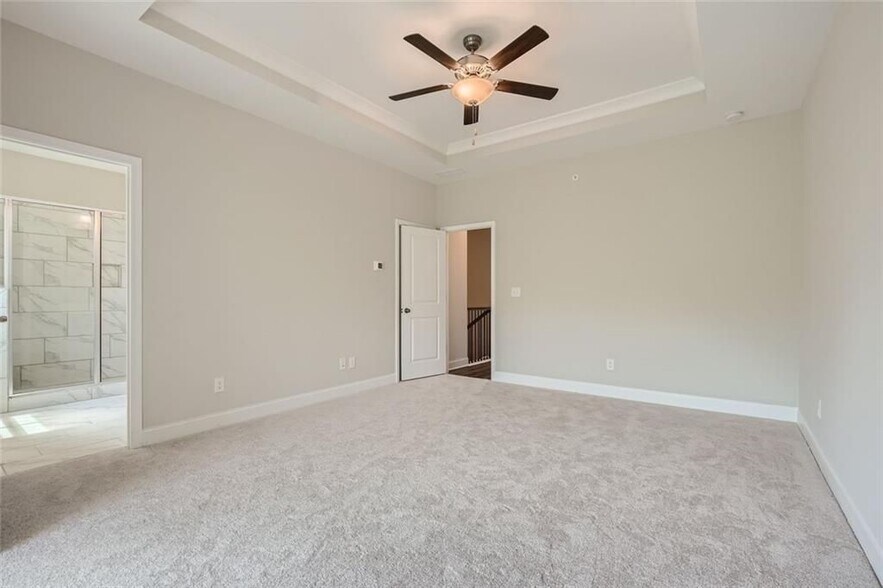 Building Photo - 461 Stagecoach Bnd SE