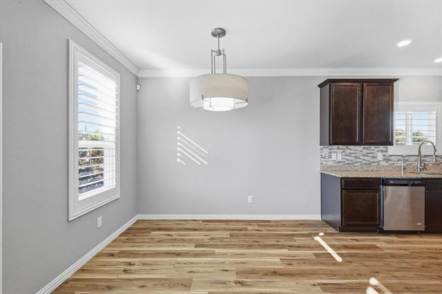 Building Photo - 500 Sundrop Ln