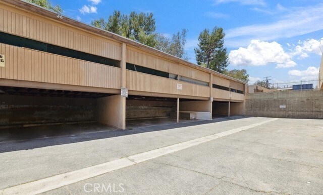 Building Photo - 17000 Burbank Blvd