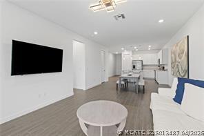 Building Photo - 14534 Highland Center Way