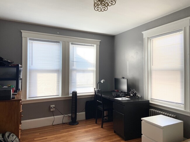 Building Photo - 26 Harrison St