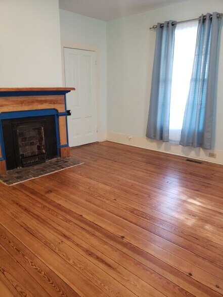 Building Photo - 503 Wachovia St