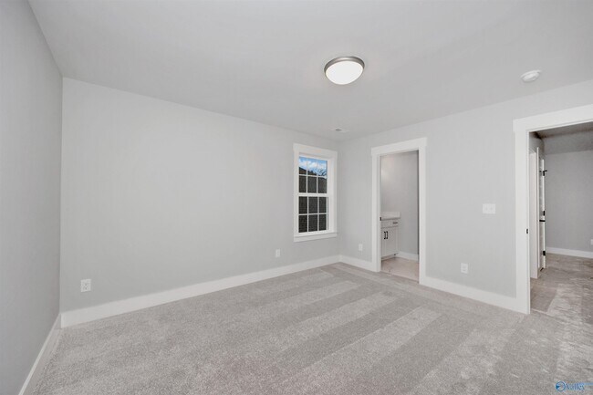 Building Photo - 117 Marlbrook Dr