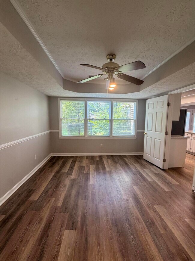 Building Photo - 3820 Muirfield Pl