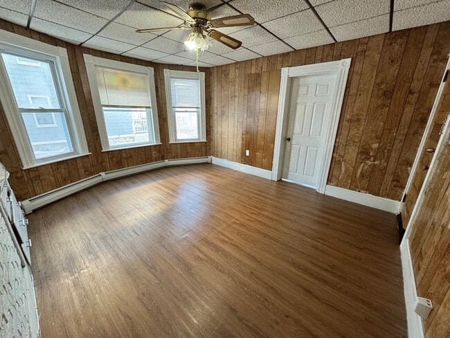 Building Photo - 44 Montgomery St