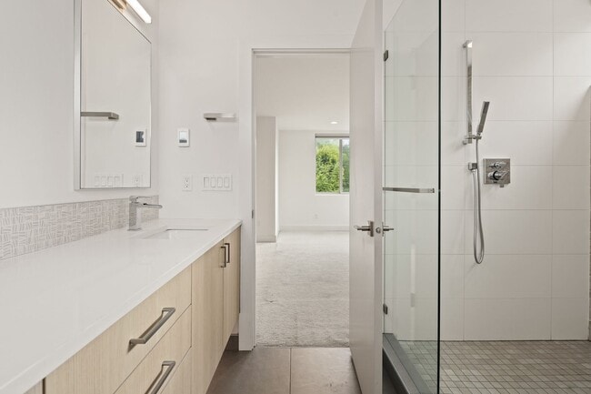 Building Photo - Stunning West Queen Anne Retreat with Iconic Puget Sound Views