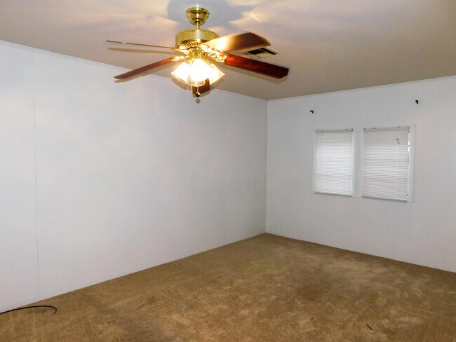 Building Photo - 1117 Patricia Dr