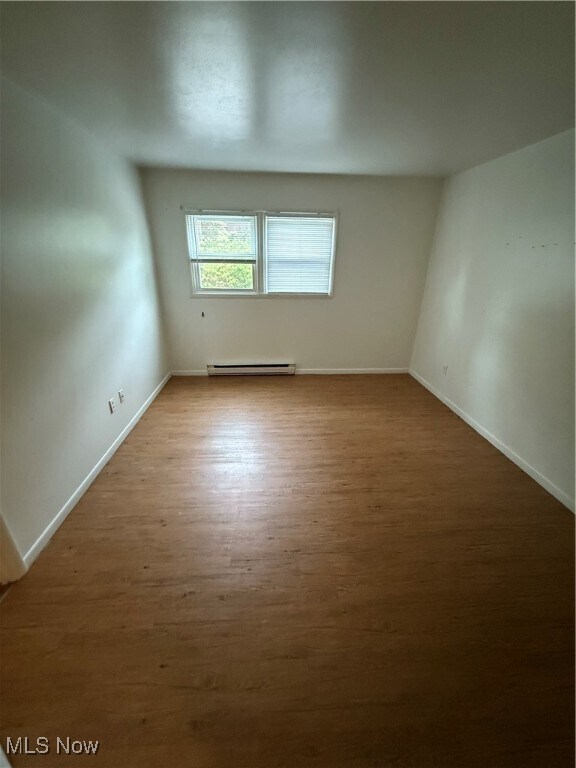 Building Photo - 620 Lakeside Dr