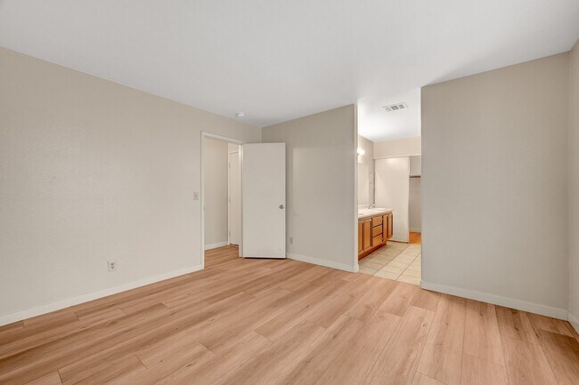 Building Photo - 2092 Crowley Way