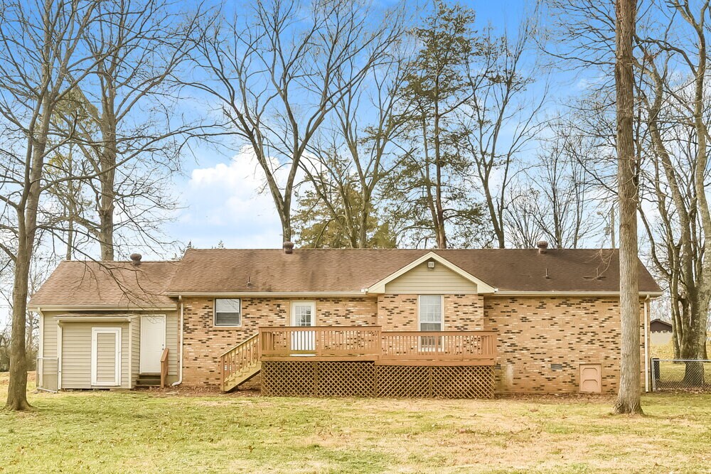Building Photo - 702 Valley Green Dr