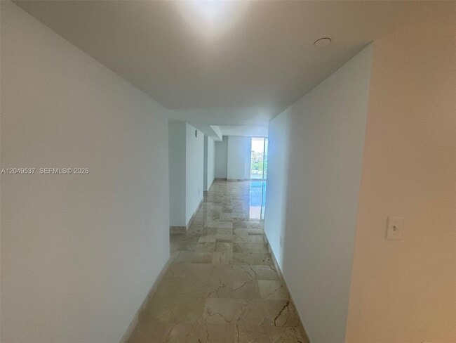 Building Photo - 2101 Brickell Ave