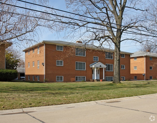 Primary Photo - 2894 Chamberlain Rd